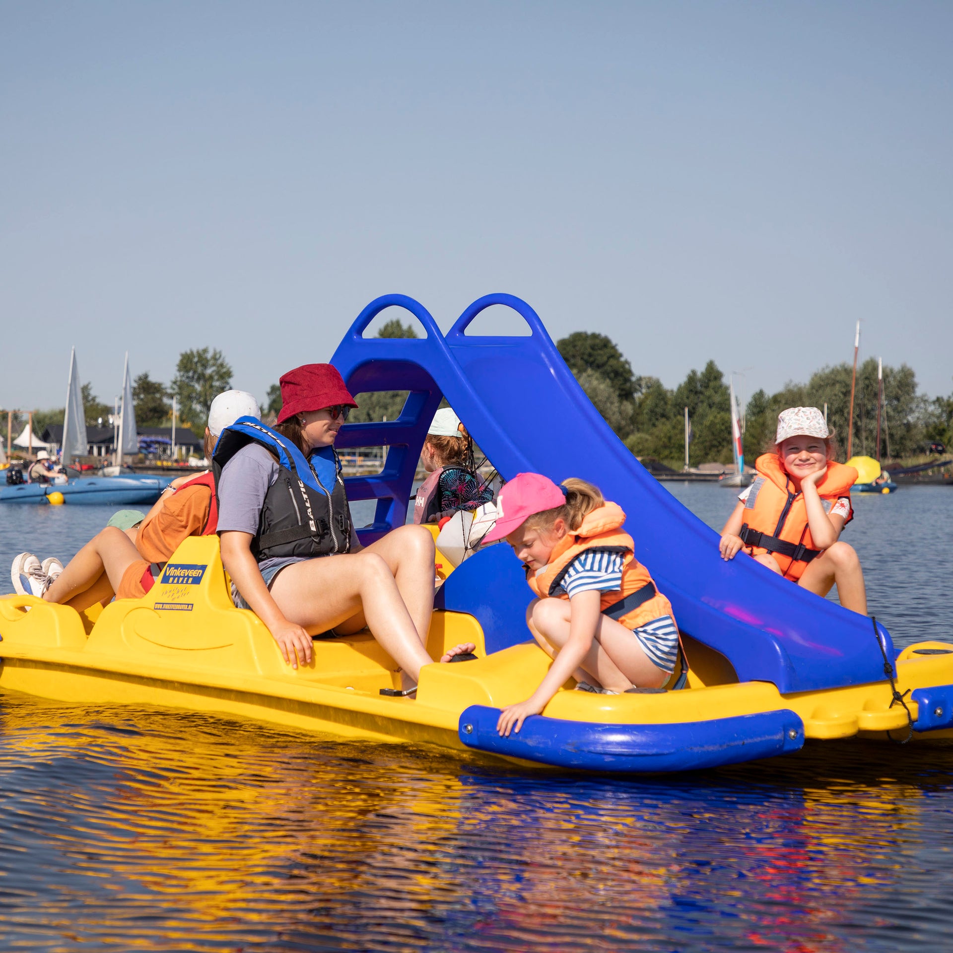 Waterfiets glijbaan